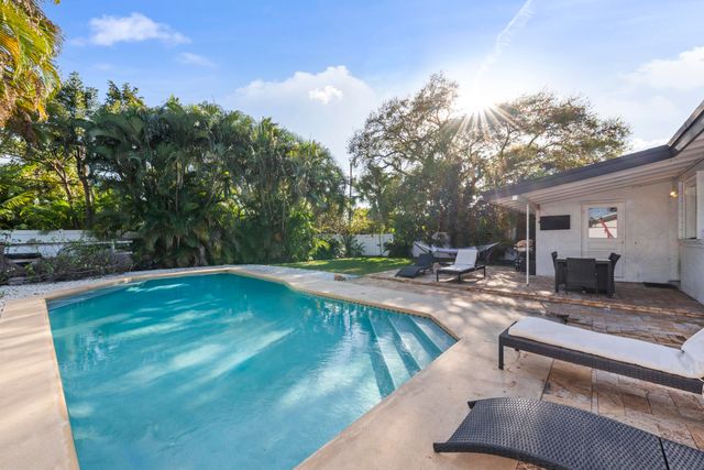 408 NW 29th Street, Wilton Manors, FL 33311