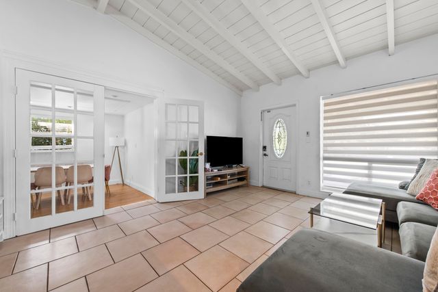 408 NW 29th Street, Wilton Manors, FL 33311