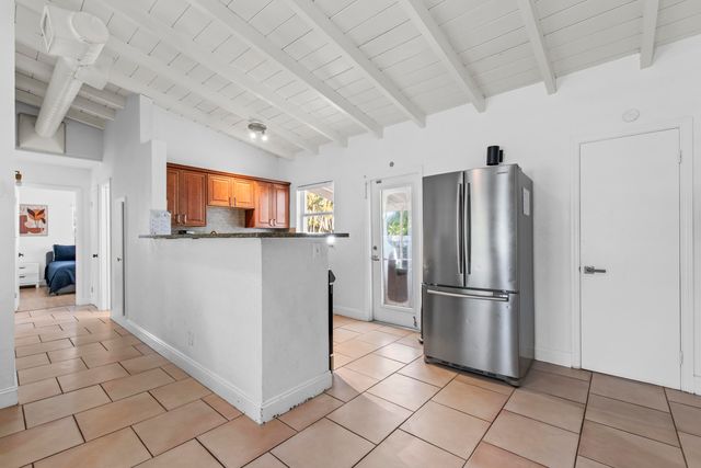 408 NW 29th Street, Wilton Manors, FL 33311