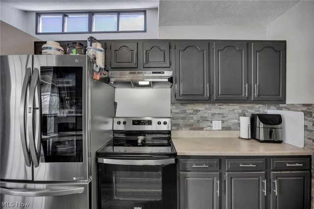 145 Valley Gem Drive, Zanesville, OH 43701