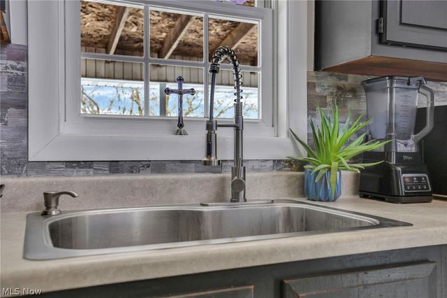 145 Valley Gem Drive, Zanesville, OH 43701