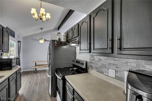 145 Valley Gem Drive, Zanesville, OH 43701