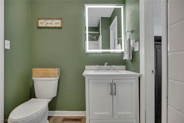 145 Valley Gem Drive, Zanesville, OH 43701