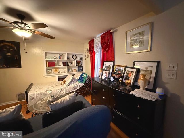 212 N MAPLE AVE, Lansdowne, PA 19050