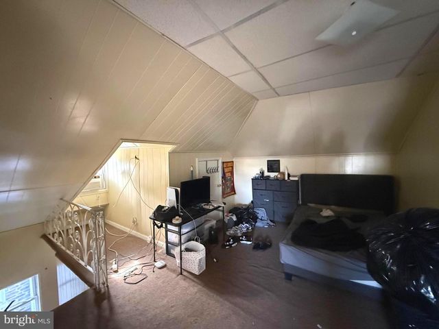 212 N MAPLE AVE, Lansdowne, PA 19050