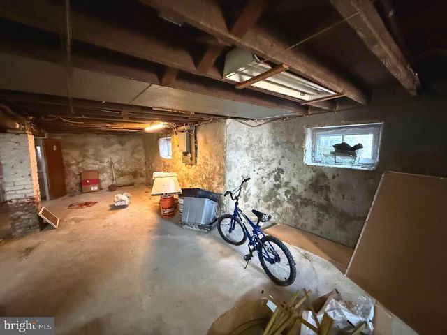 212 N MAPLE AVE, Lansdowne, PA 19050