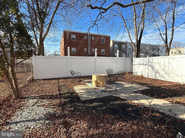 212 N MAPLE AVE, Lansdowne, PA 19050