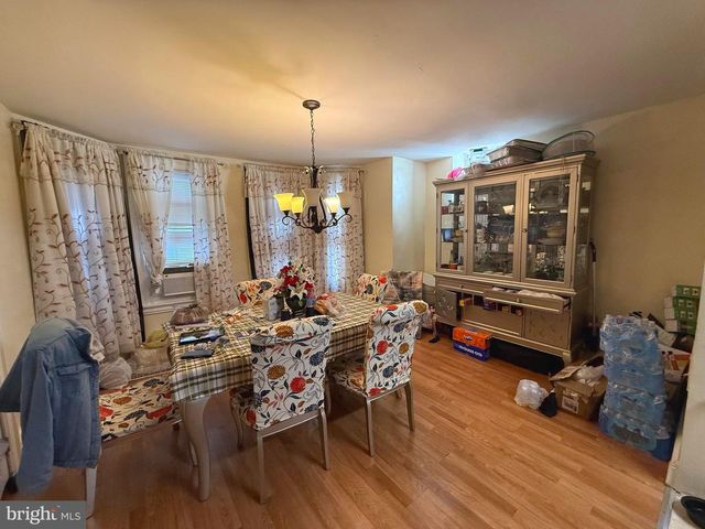 212 N MAPLE AVE, Lansdowne, PA 19050