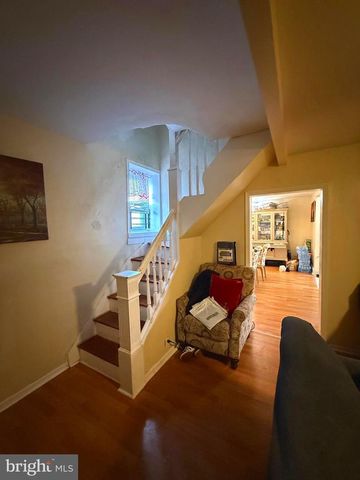 212 N MAPLE AVE, Lansdowne, PA 19050