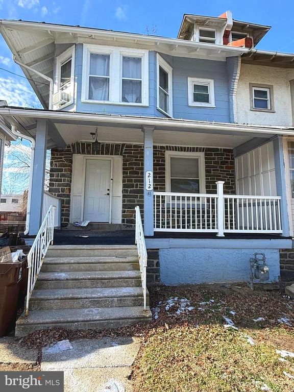 212 N MAPLE AVE, Lansdowne, PA 19050