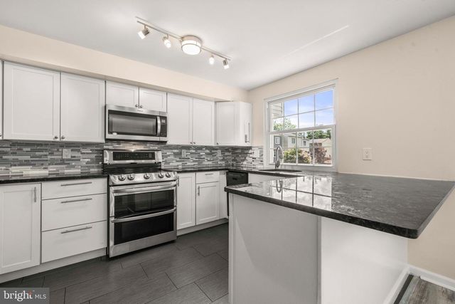 5241 SAINT GENEVIEVE PL, Alexandria, VA 22315