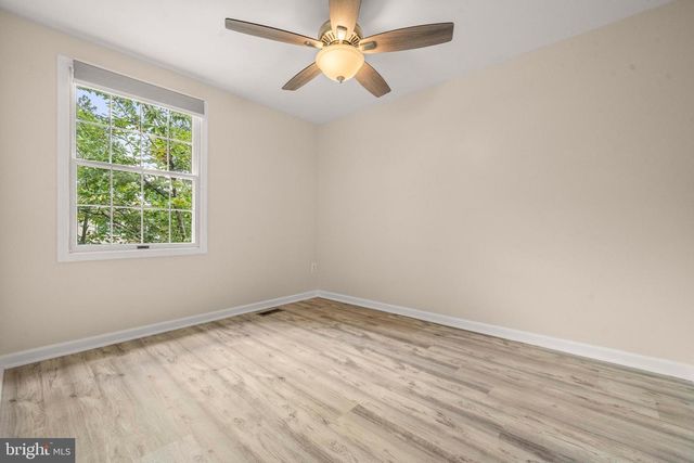 5241 SAINT GENEVIEVE PL, Alexandria, VA 22315