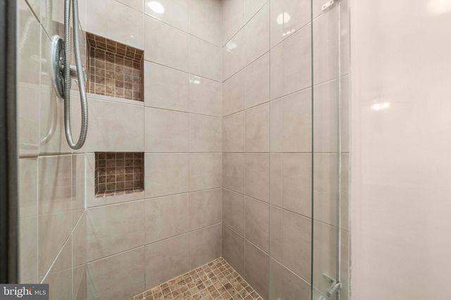 5241 SAINT GENEVIEVE PL, Alexandria, VA 22315