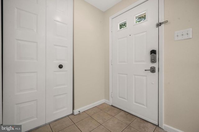 5241 SAINT GENEVIEVE PL, Alexandria, VA 22315