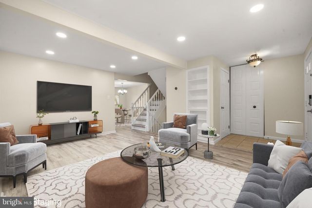 5241 SAINT GENEVIEVE PL, Alexandria, VA 22315