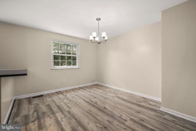 5241 SAINT GENEVIEVE PL, Alexandria, VA 22315