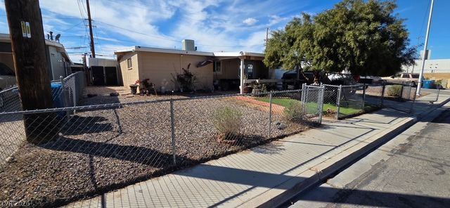 4529 Pacyna Street, Las Vegas, NV 89122