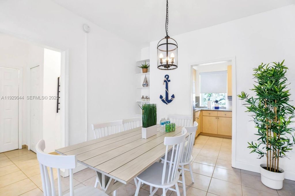 301 86th St 311-4, Miami Beach, FL 33141