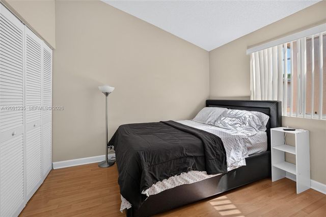 6205 Kendale Lakes Circle 281, Miami, FL 33183