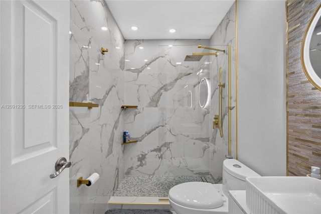 6205 Kendale Lakes Circle 281, Miami, FL 33183