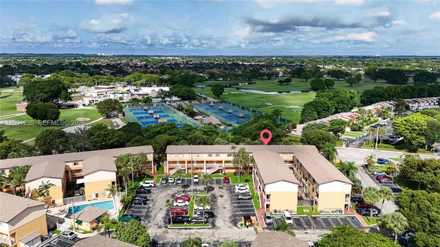 6205 Kendale Lakes Circle 281, Miami, FL 33183
