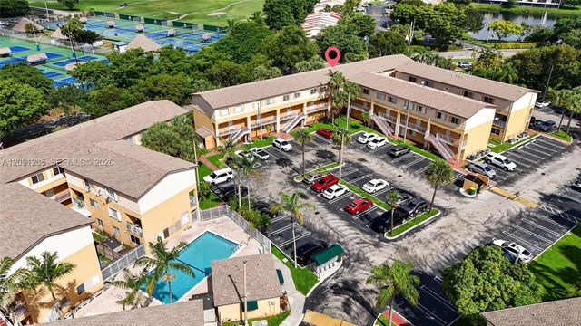 6205 Kendale Lakes Circle 281, Miami, FL 33183