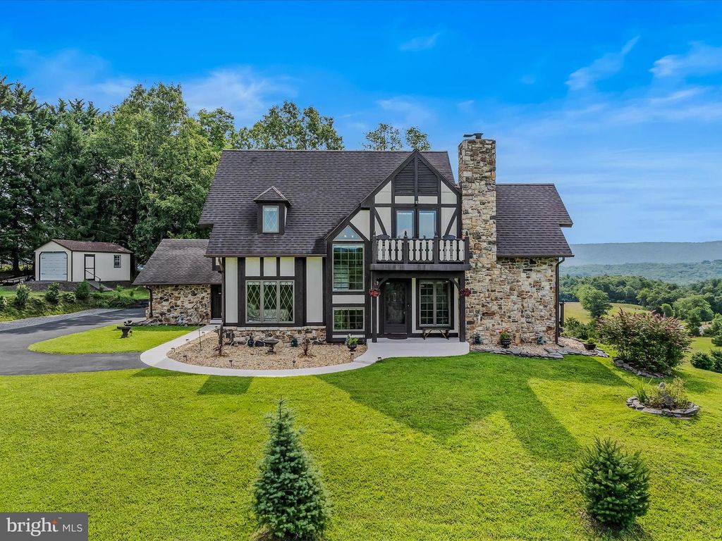 157 TOP MEADOW LN, Berkeley Springs, WV 25411