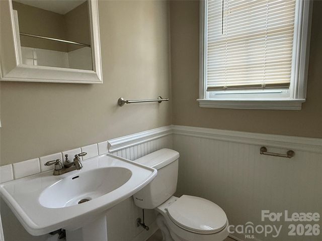 524 Wakefield Drive, Charlotte, NC 28209