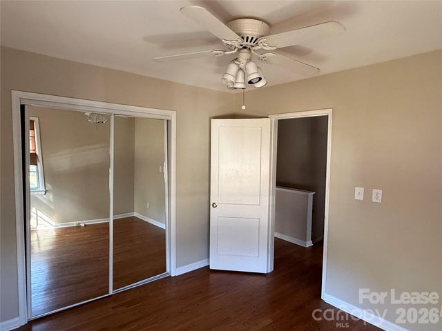 524 Wakefield Drive, Charlotte, NC 28209