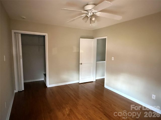 524 Wakefield Drive, Charlotte, NC 28209