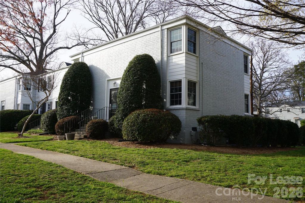 524 Wakefield Drive, Charlotte, NC 28209