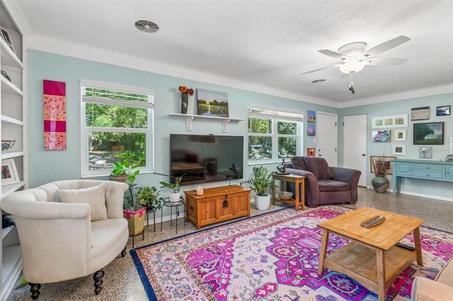 6214 8TH AVENUE S, Gulfport, FL 33707
