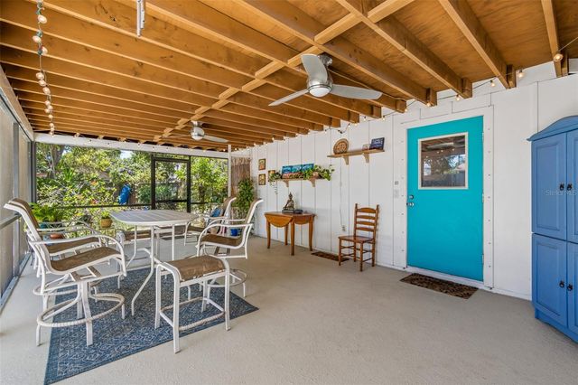 6214 8TH AVENUE S, Gulfport, FL 33707