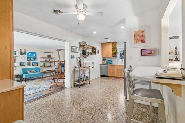 6214 8TH AVENUE S, Gulfport, FL 33707
