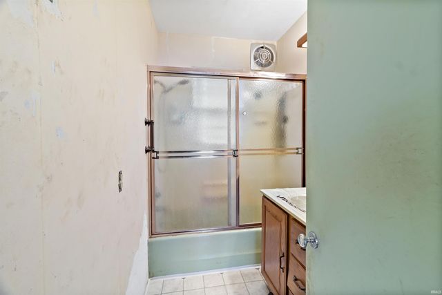 1115 W Bannister Drive, Marion, IN 46953