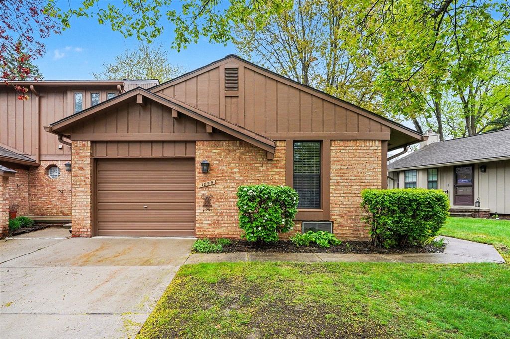 1859 Allenway Court, Rochester Hills, MI 48309