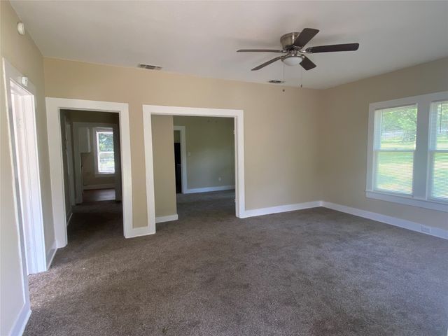 101 LaRue Street, Athens, TX 75751