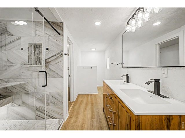 1513 E 4th St, Loveland, CO 80537