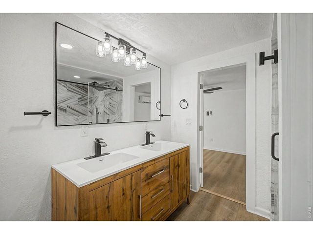 1513 E 4th St, Loveland, CO 80537