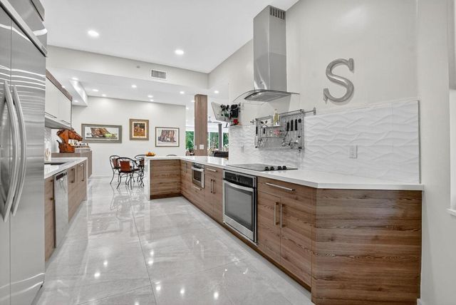 2584 Coco Plum Blvd 104, Boca Raton, FL 33496