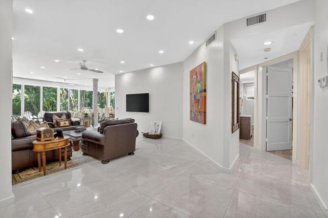 2584 Coco Plum Blvd 104, Boca Raton, FL 33496