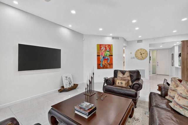 2584 Coco Plum Blvd 104, Boca Raton, FL 33496