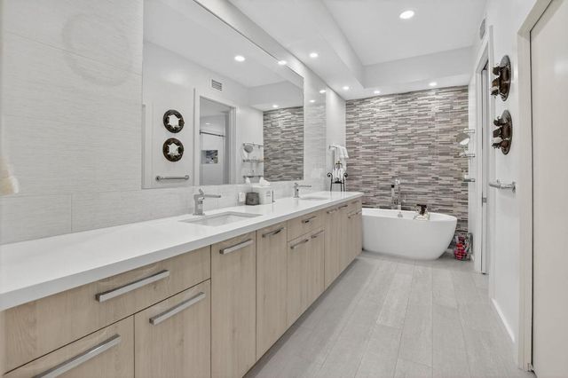 2584 Coco Plum Blvd 104, Boca Raton, FL 33496