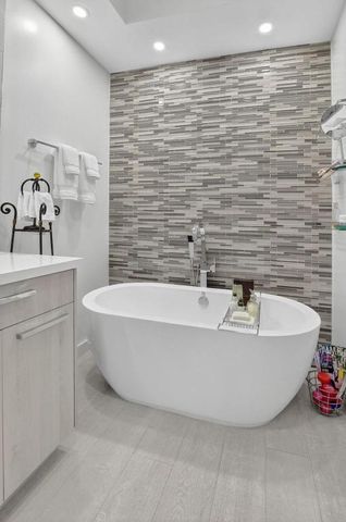 2584 Coco Plum Blvd 104, Boca Raton, FL 33496