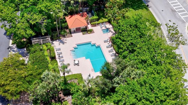 2584 Coco Plum Blvd 104, Boca Raton, FL 33496