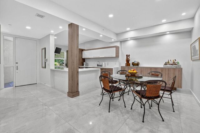 2584 Coco Plum Blvd 104, Boca Raton, FL 33496