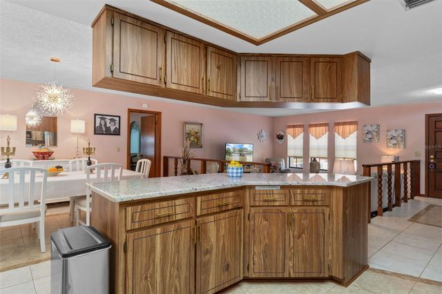5 MANGROVE COURT S, Homosassa, FL 34446
