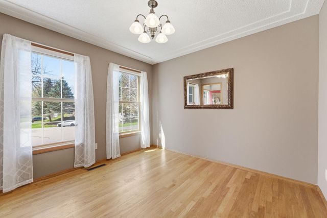 4030 Woodhill Court, Rockford, MN 55373