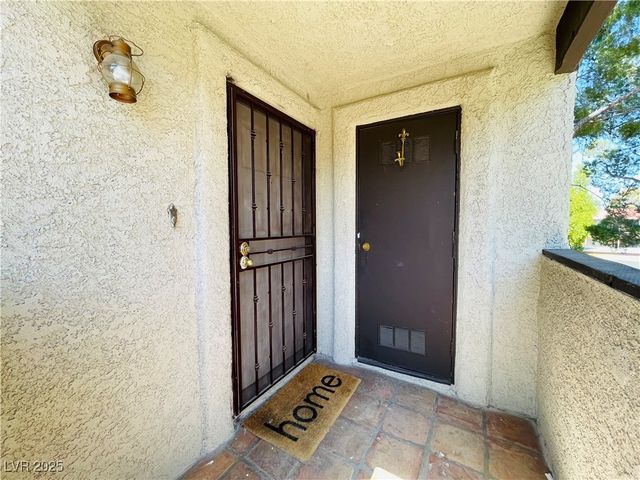 5086 Jeffreys Street 201, Las Vegas, NV 89119