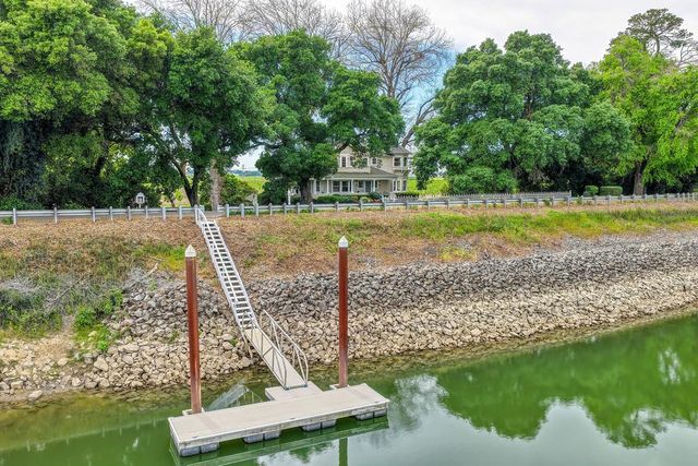 13760 State Highway 160, Walnut Grove, CA 95690